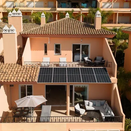 Apartment Penthouse With Sea Views In Nueva Andalucia *