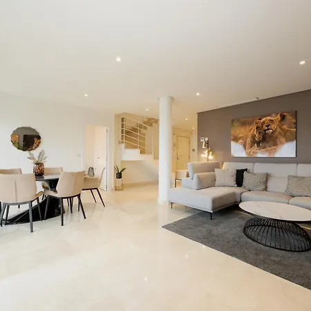 Penthouse With Sea Views In Nueva Andalucia * Marbella