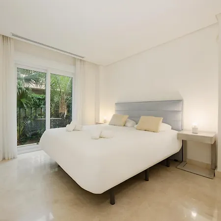 Penthouse With Sea Views In Nueva Andalucia Apartment Marbella
