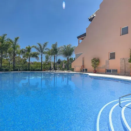 Apartamento Penthouse With Sea Views In Nueva Andalucia *